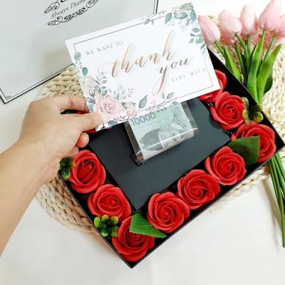 남자친구기념일선물 러블리팜 조화 반전 용돈 박스